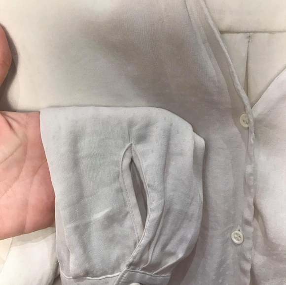 Light classy blouse - Picture 5 of 7